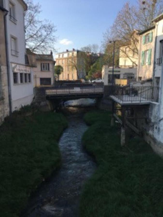 Au Chevet Des Canaux De Verdun Zewnętrze zdjęcie